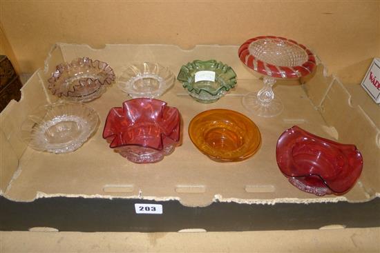 Quantity of glass dishes